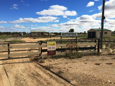 11 / 347 Cramsie Muttaburra Road, Longreach
