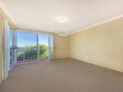 8 Knoll Rise, Yanchep