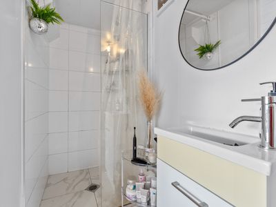 19A Heathcote Road, Castor Bay