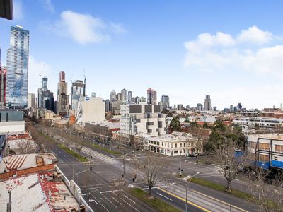 606 / 95 Berkeley Street, Melbourne