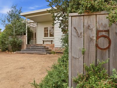 5 Eularminner Street, Carlton