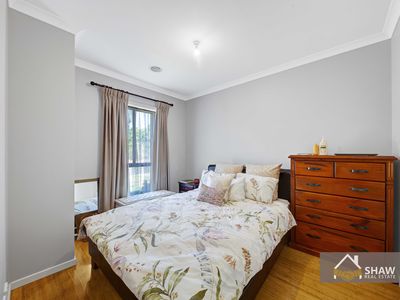 2 / 16 Bellinger Crescent, Wyndham Vale