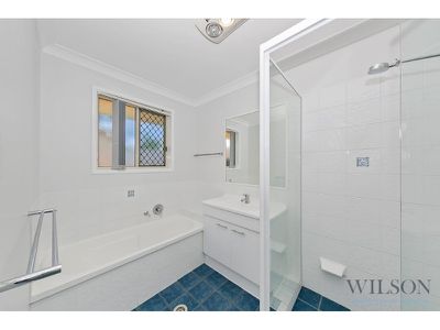 3 Dixon Court, Beachmere