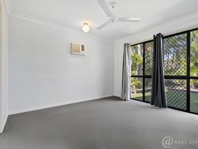 6 Frangipani Drive, Lammermoor