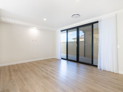 1 / 116 Gloucester Ave, Shoalwater