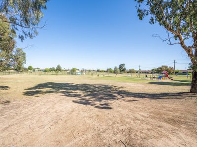 5 Streeton Drive, Shepparton