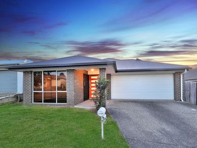 7 Alabaster Drive, Logan Reserve
