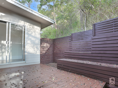 12 Nari Ave, Point Clare