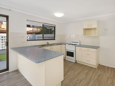 2 / 21 Woomba Place, Mooloolaba