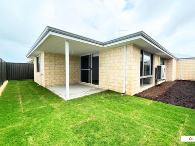 30 Siesta Way, Madora Bay