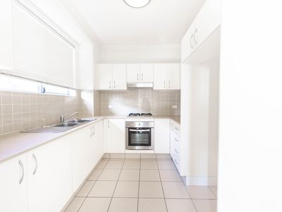 8/72-74 Berwick Street, Guildford