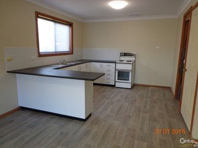 2 / 80 Baird Drive, Dubbo