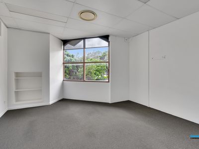 4 / 1 Fortitude Crescent, Burleigh Heads