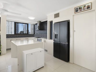 52 / 5 Admiralty Drive, Surfers Paradise