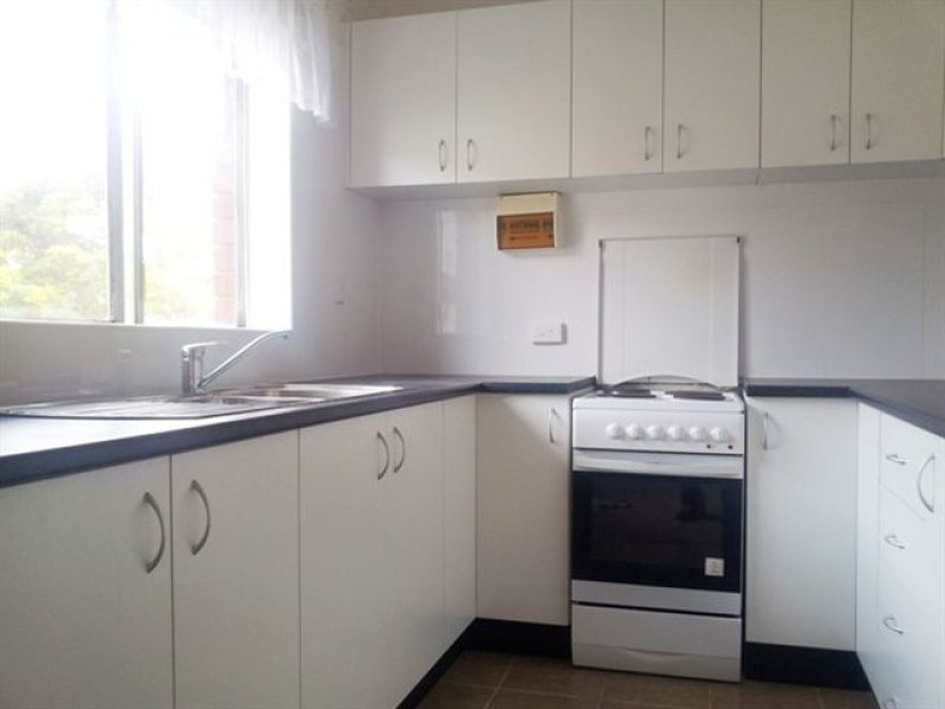 7 / 5 Colin Street, Lakemba