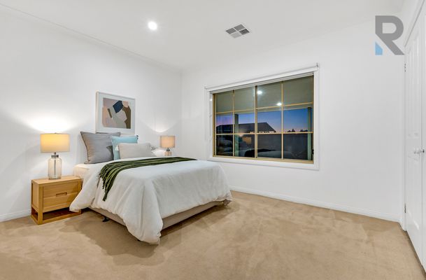 35 The Ridge, Oaklands Junction