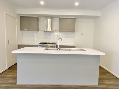 123 Palmdale Crescent, Mambourin