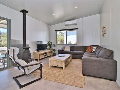 50 Tuart Close , Stake Hill