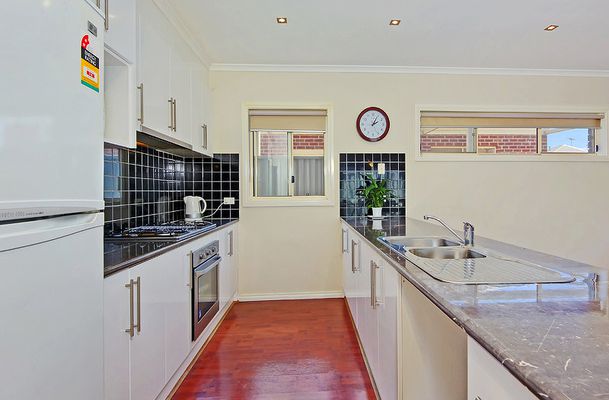 43 Elsternwick Way, Craigieburn