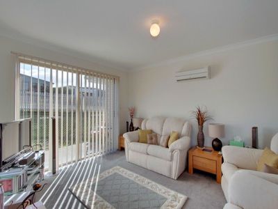 1 Brook Way, Kingston