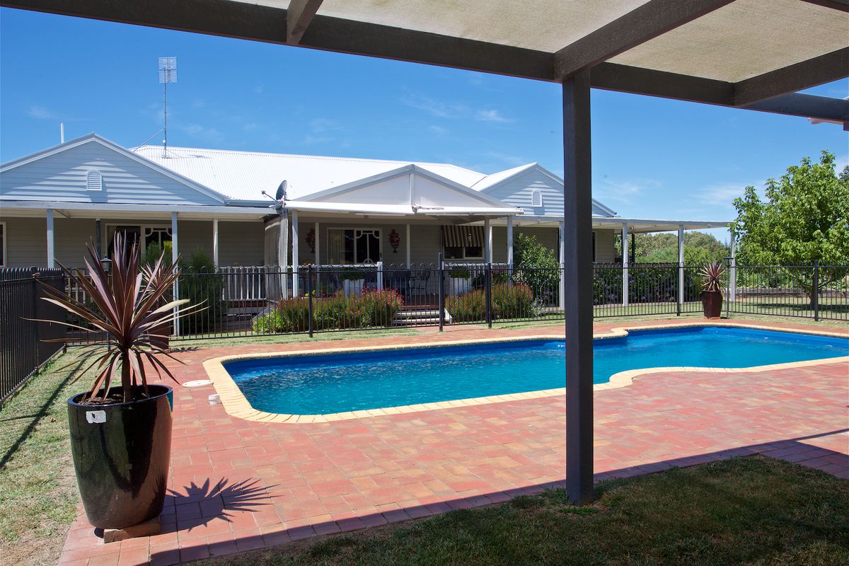 2932 Merton Euroa Road, Merton