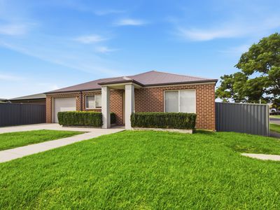 1 Speechley Court, Sale
