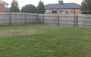 5 Storey Drive, Pakenham