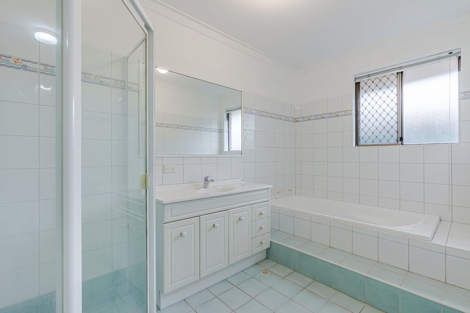 10 SEABROOKE AVENUE, Rockingham