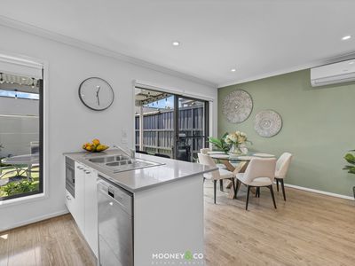 63 Ramlegh Boulevard, Clyde North