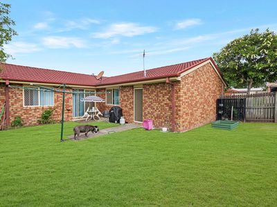 18 Paddies Crescent, Crestmead