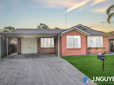 16 Heywood Close, Hinchinbrook