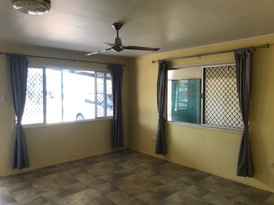 3 Rolfe Street, Moranbah