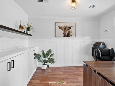 10 McGuigan Drive, Cranbourne West