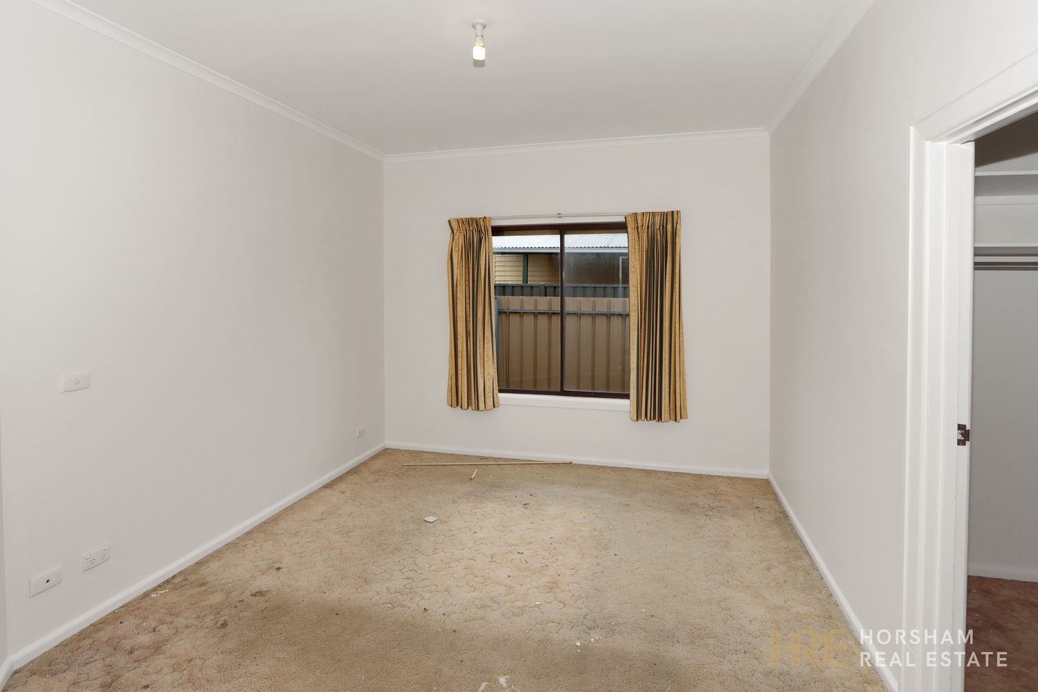 6 Railway Avenue, Horsham