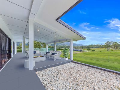 44 Holloway Drive, Sugarloaf