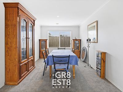 12 Saunton Drive, Cranbourne