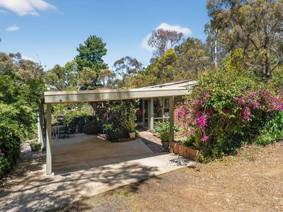 32 L L Road, Officer