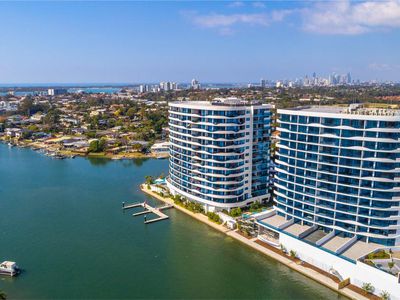 31210 / 5 Harbourside Court, Biggera Waters
