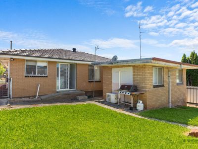 7 Priestley Crescent, Seymour