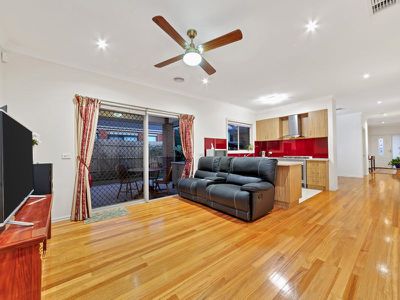 50 Hal Porter Terrace, Lynbrook