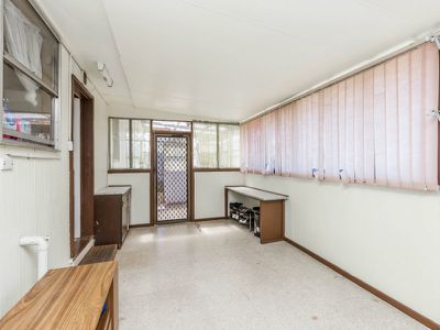 10 Centenary Crescent, Werribee