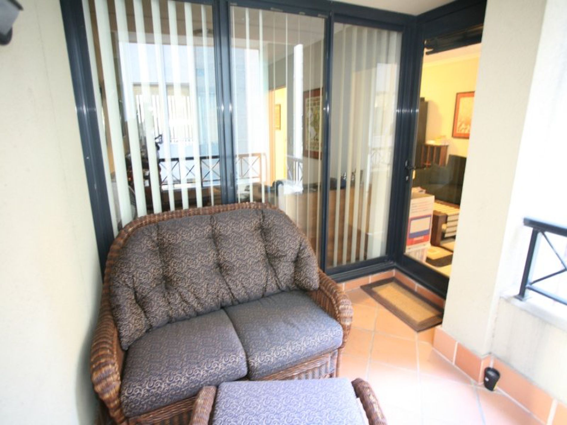 801 / 1 Hosking Place, Sydney