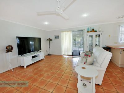 2 Sunset Ave, Woodgate