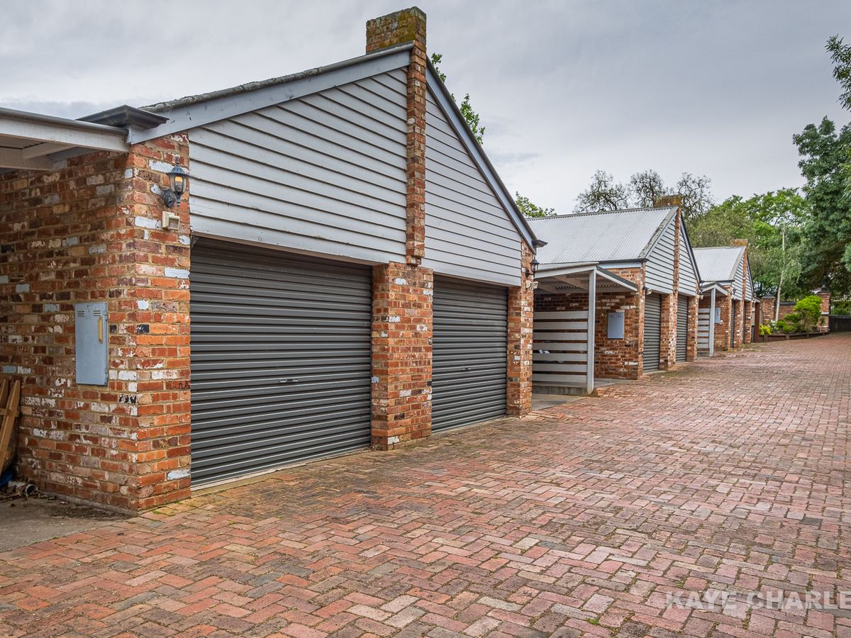 6 / 1719 Palmerston Street, Berwick Kaye Charles Real Estate