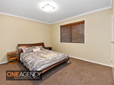 4 Conlan Court, Augustine Heights