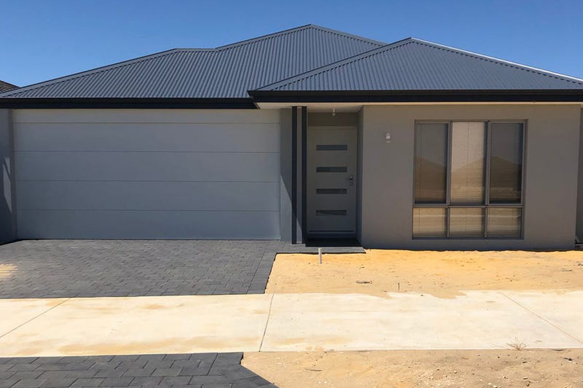 12 Greywacke Entrance, Piara Waters