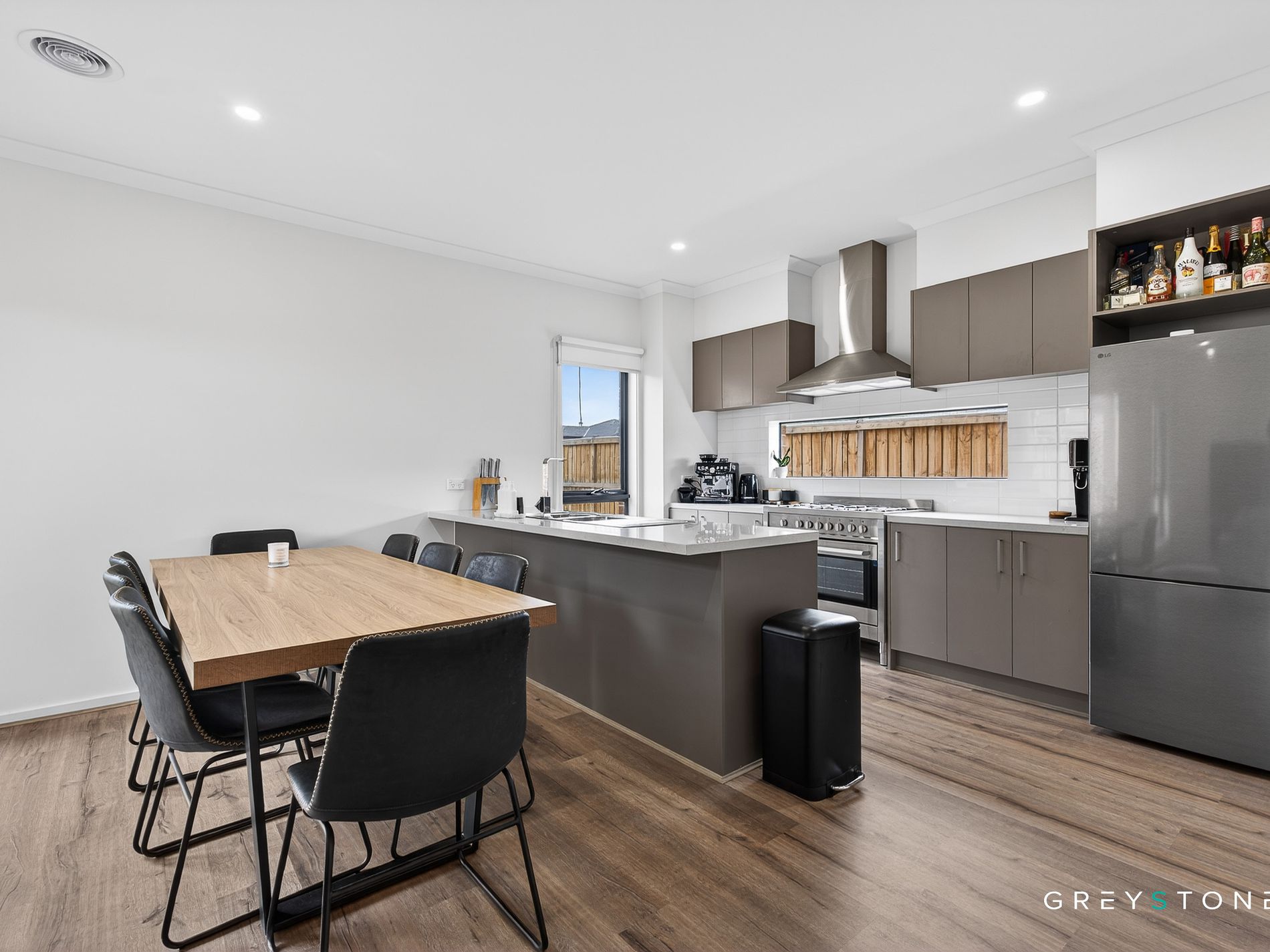 83 Merindah Boulevard, Deanside