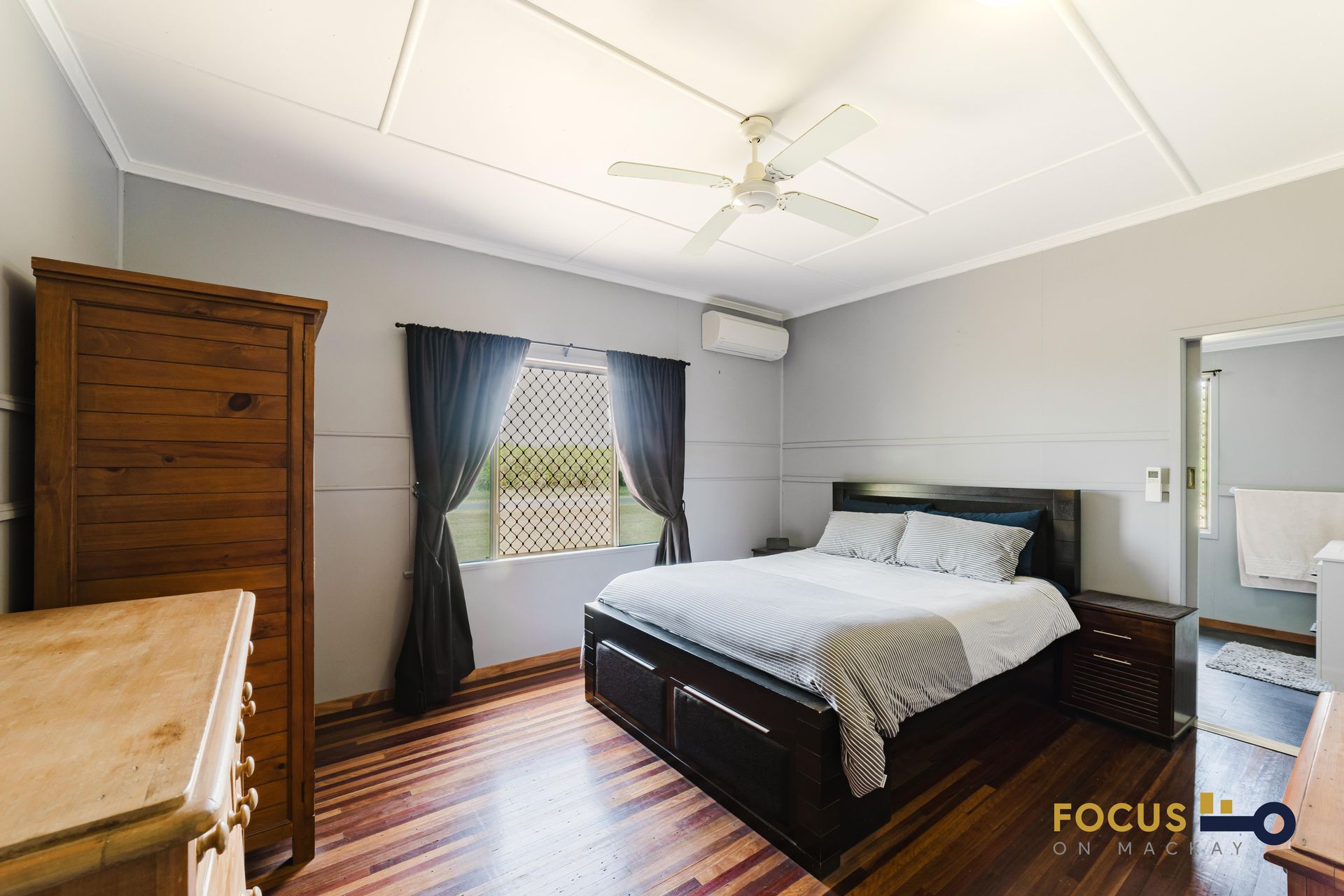 83 Gibsons Road, Racecourse