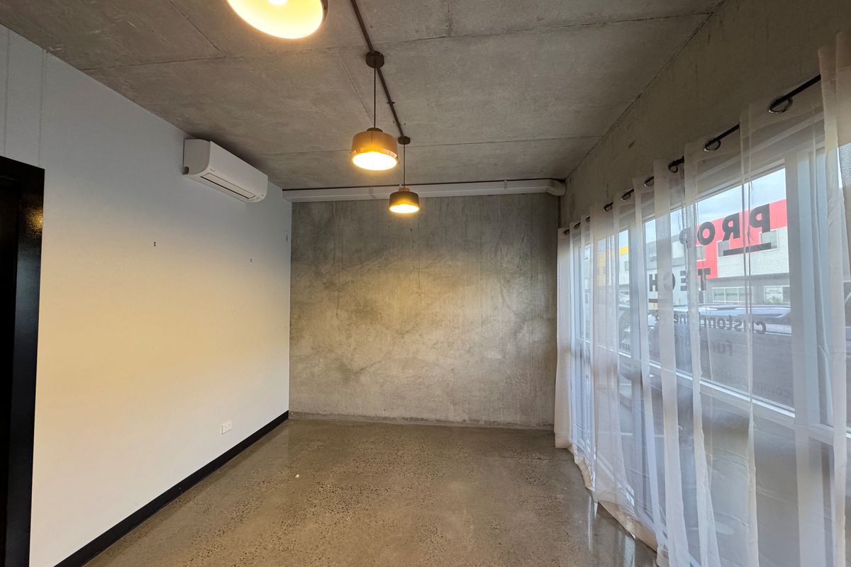 Unit 11 / 8-18 Wurrook Circuit, Caringbah