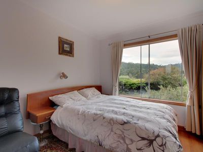 1075 Woodbridge Hill Road, Gardners Bay